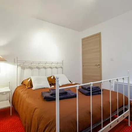 Le Reve D'esther, Atypical And Elegant!